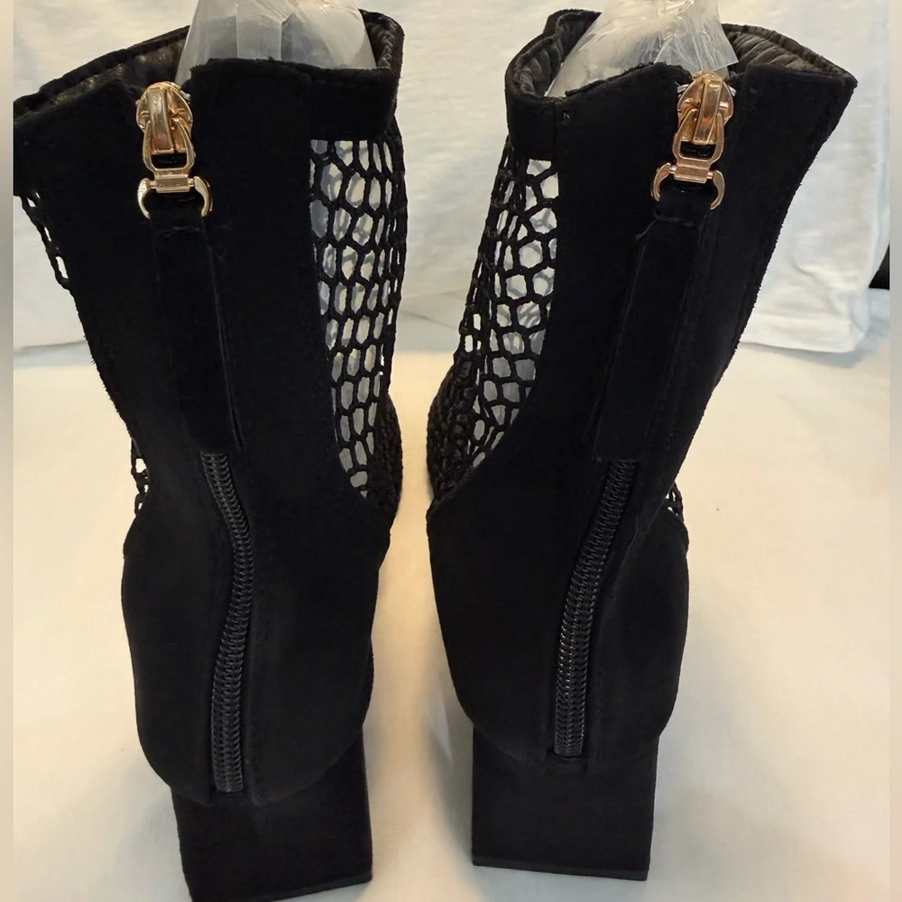 NWOT (Never Worn) Women’s Black Mesh Suede Contemporary Women’s Boots Size 8 - Picture 9 of 12